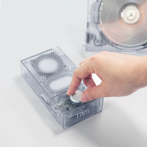 TINYL SPLIT: El elegante reproductor de CD portátil modular 3 en 1 de color blanco