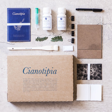 Cyanotype kit by Fabrica de Texturas