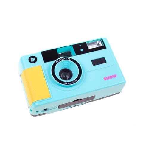 SHOW camera turquoise - 35mm reusable camera with flash
