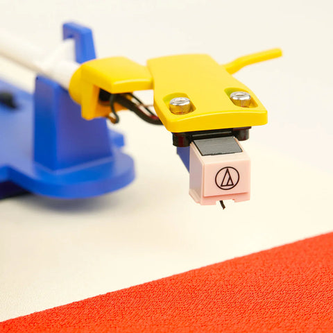 TINYL Play Pro: El tocadiscos definitivo al estilo Memphis