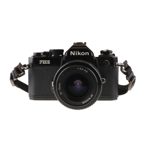 Nikon FM2 con lente de 35-70 mm